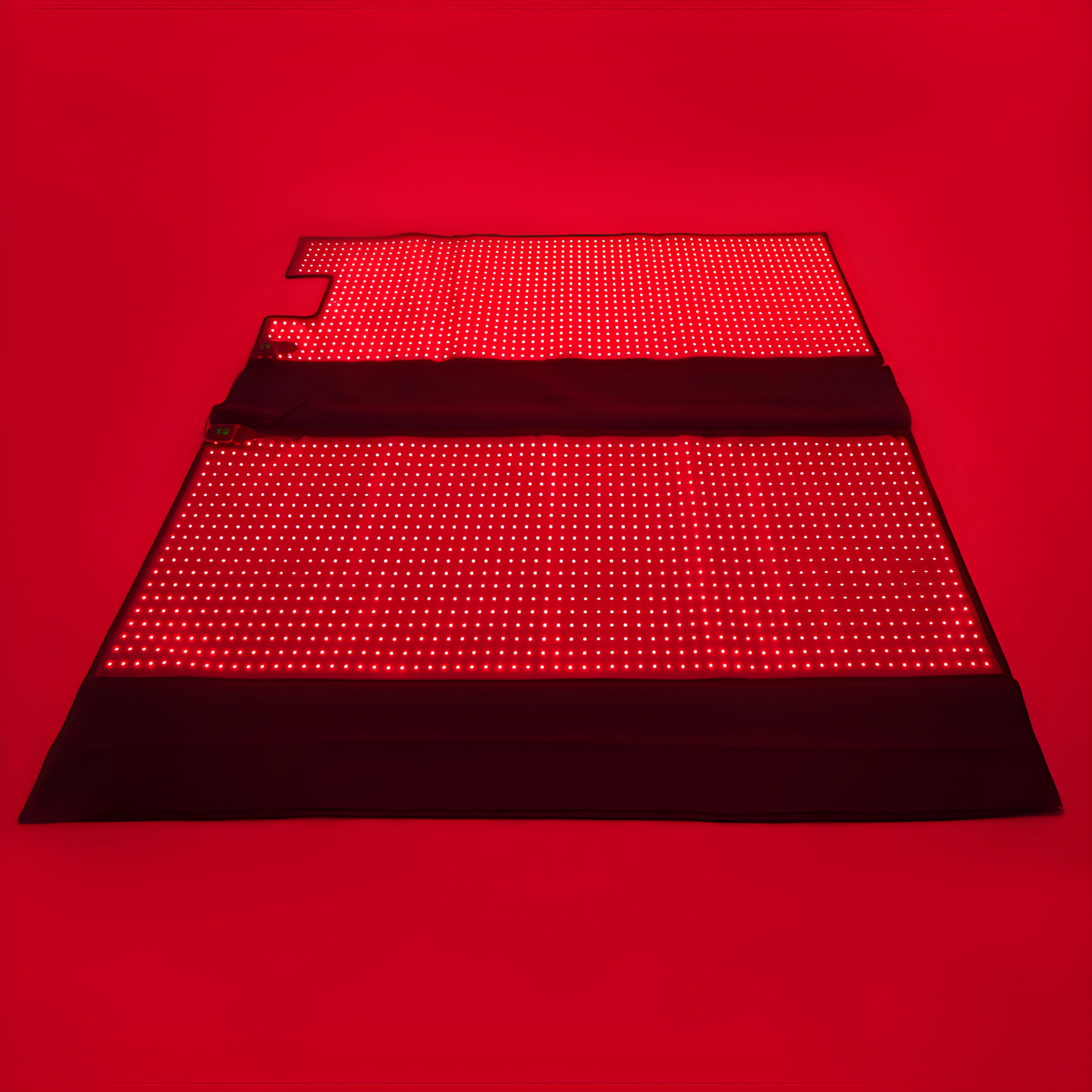 Glow Cocoon – Red Light Therapy Blanket